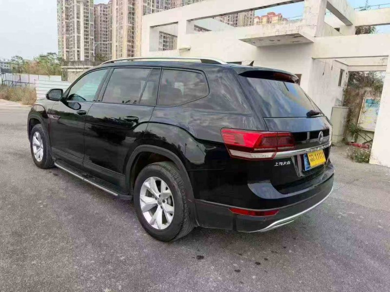 贵港20年大众途昂8