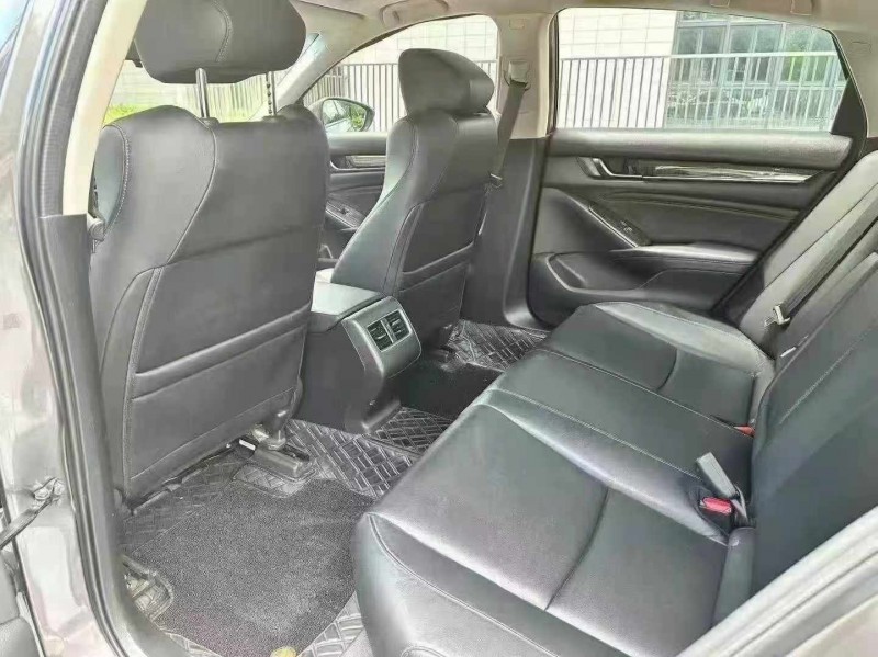 佛山20年本田雅阁8