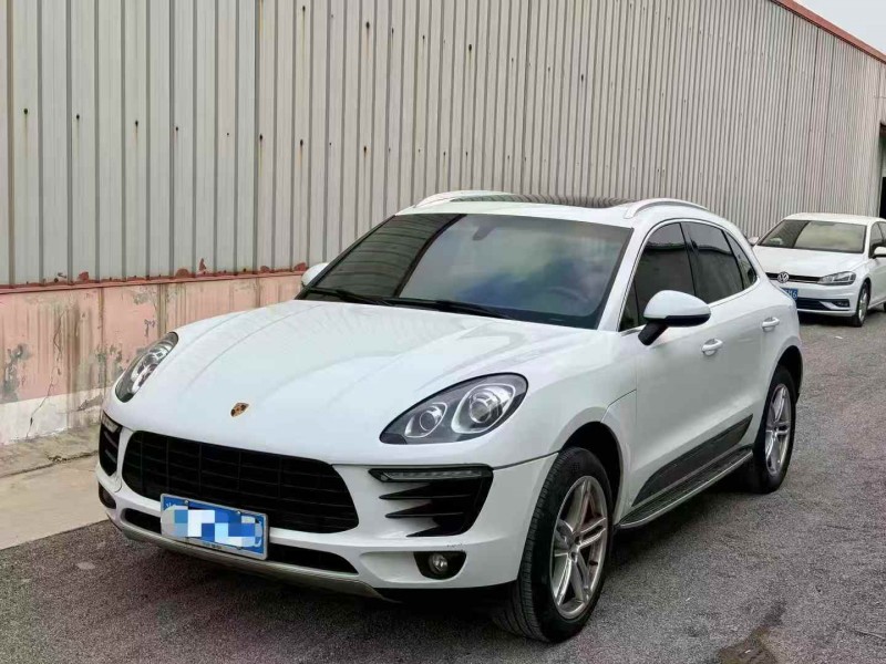 济宁16年保时捷Macan2