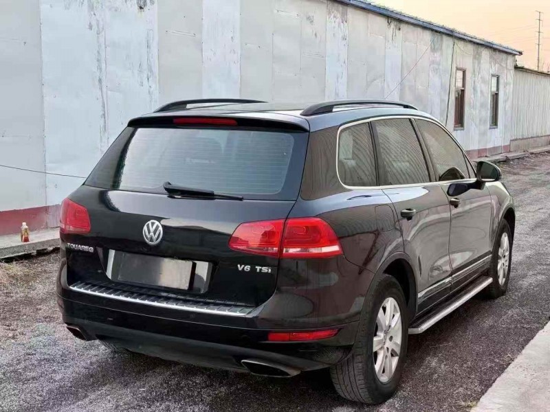 济宁14年大众途锐7