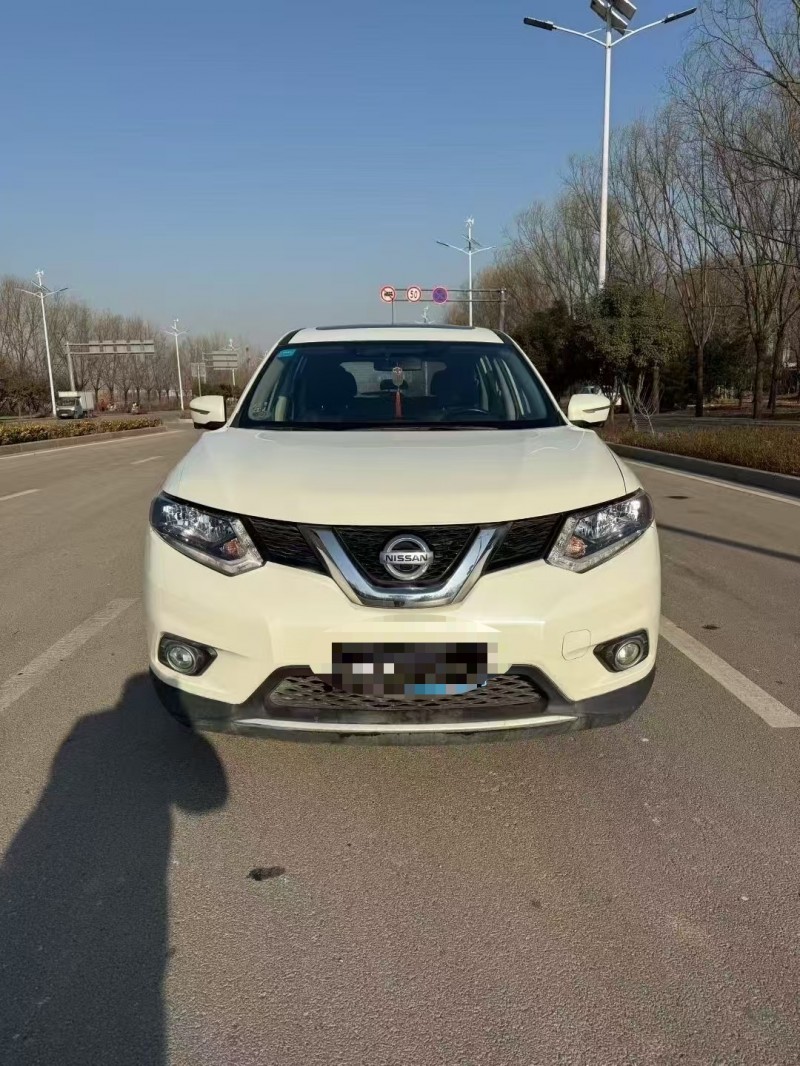 枣庄15年日产奇骏1