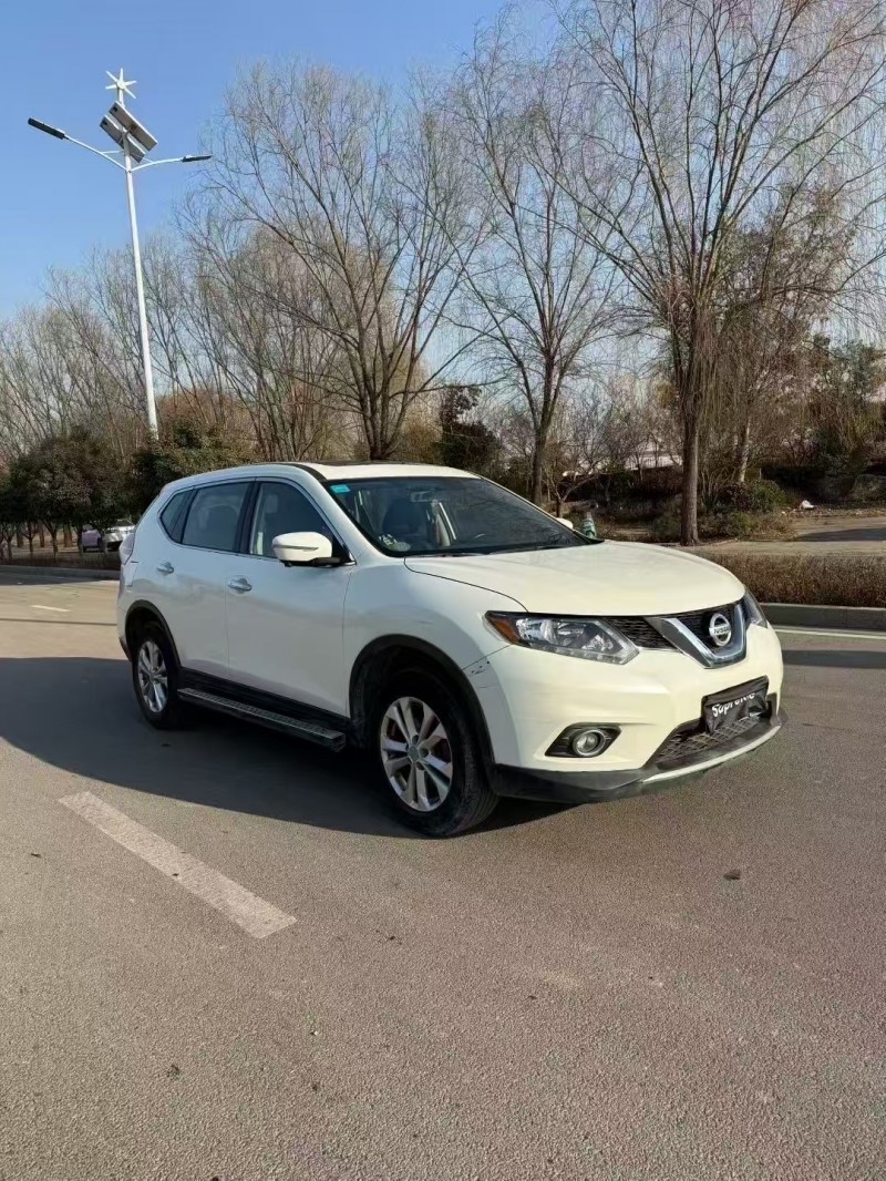 枣庄15年日产奇骏3