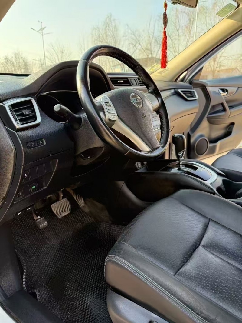 枣庄15年日产奇骏5