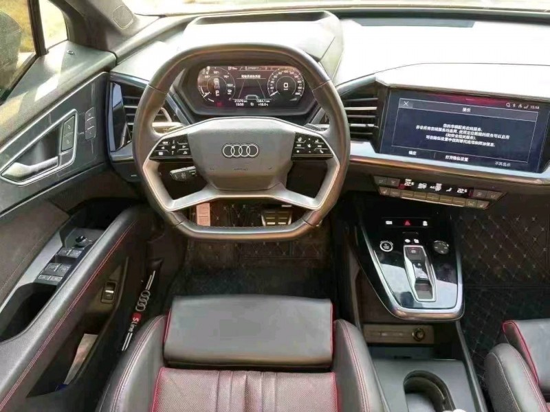 广州23年奥迪Q58