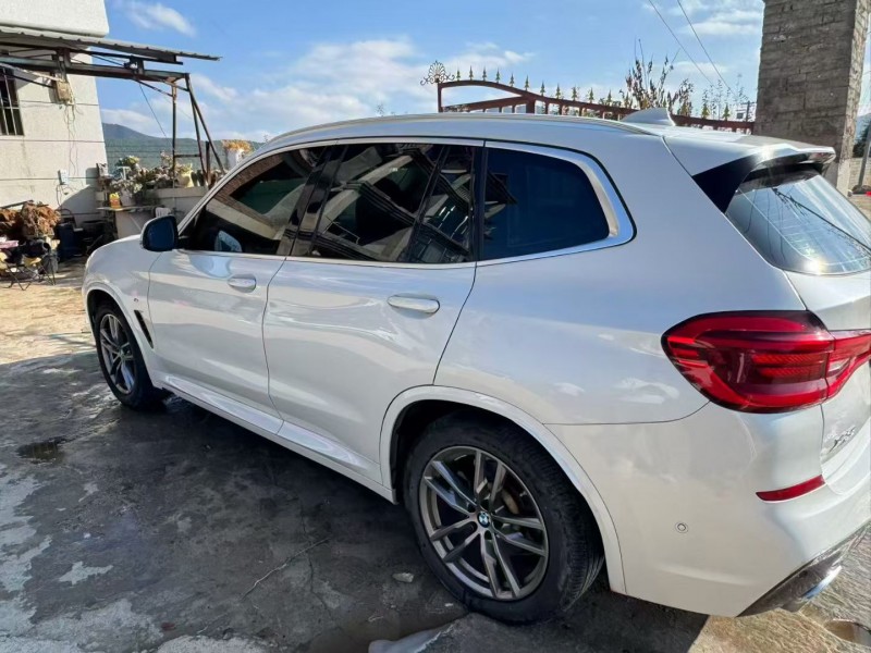 昆明20年宝马X37