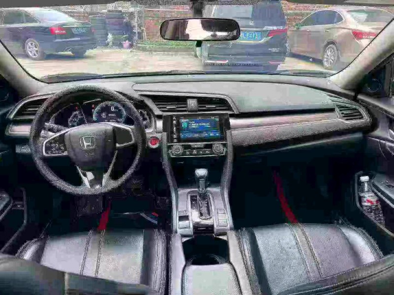 南宁21年本田思域4