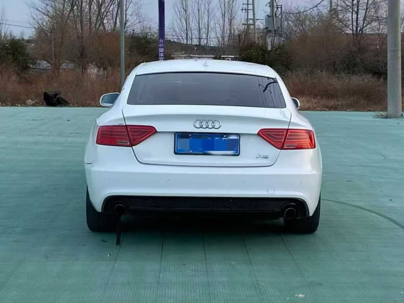 青岛14年奥迪A56