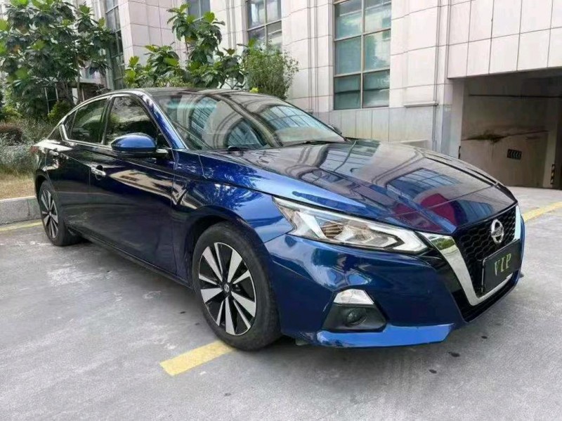 东莞21年日产天籁2