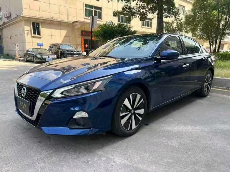 东莞21年日产天籁3