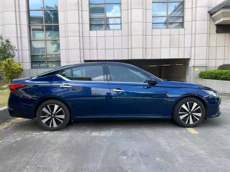 东莞21年日产天籁6