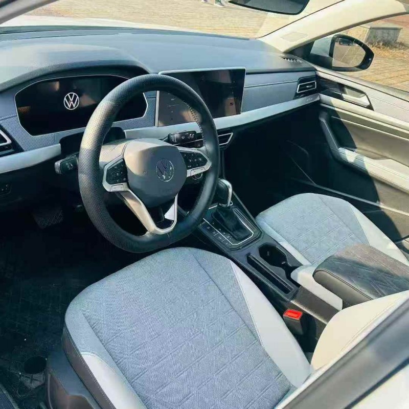 济宁24年大众朗逸6