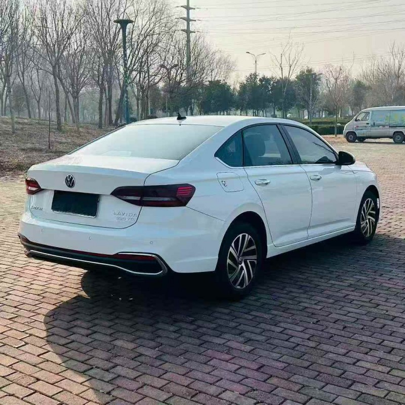 济宁24年大众朗逸8