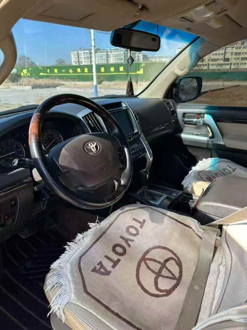 烟台10年丰田兰德酷路泽3