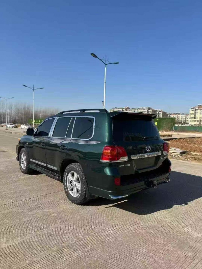烟台10年丰田兰德酷路泽6