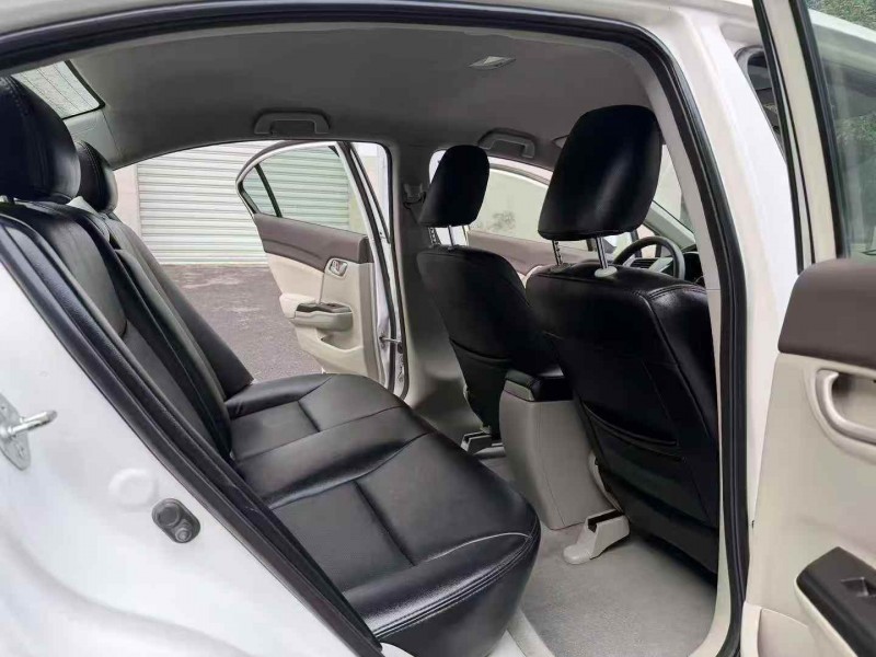 苏州13年本田思域4