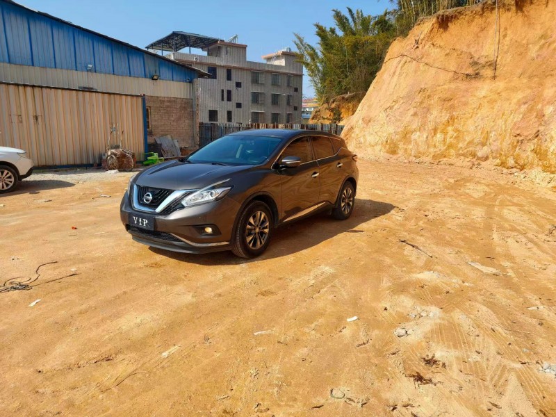 揭阳18年日产楼兰2