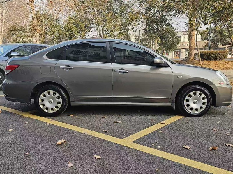 潍坊15年日产轩逸3