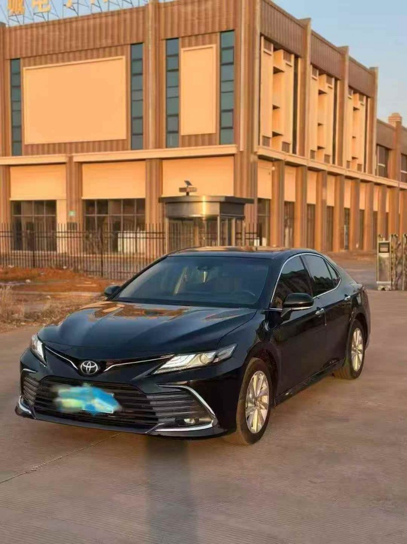 济宁23年丰田凯美瑞2