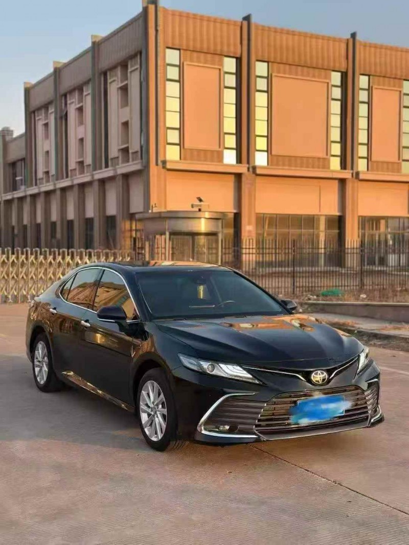 济宁23年丰田凯美瑞3