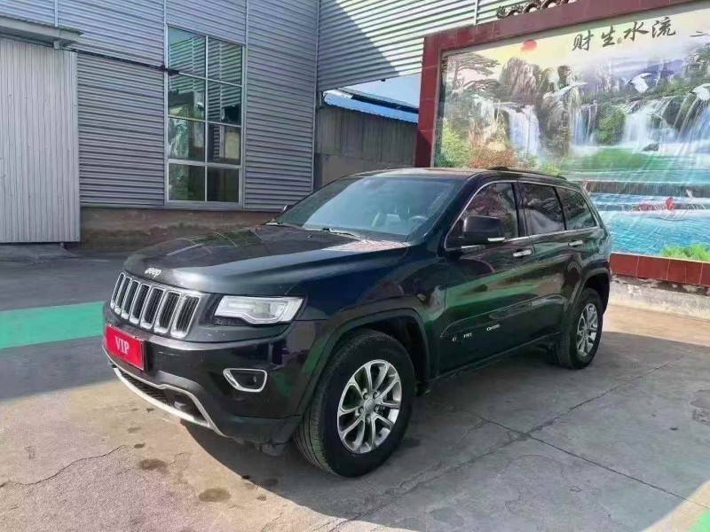 济宁15年Jeep大切诺基2