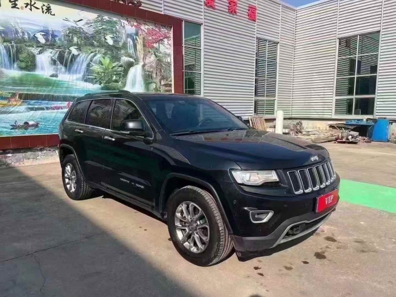 济宁15年Jeep大切诺基3