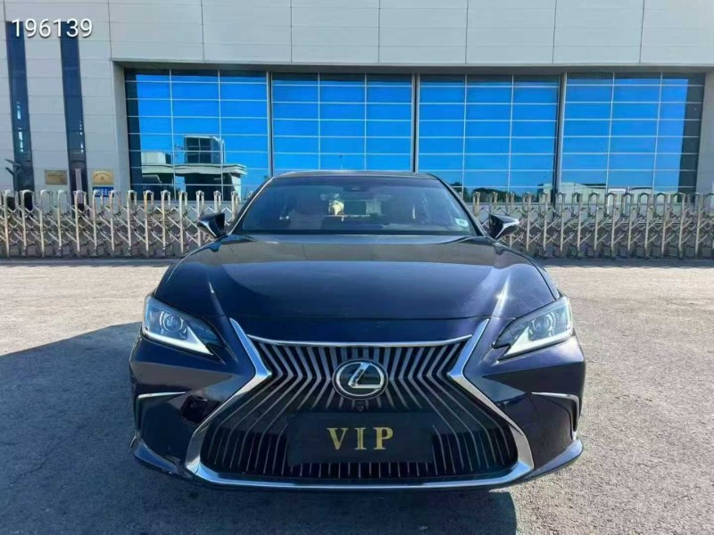 连云港21年雷克萨斯ES1