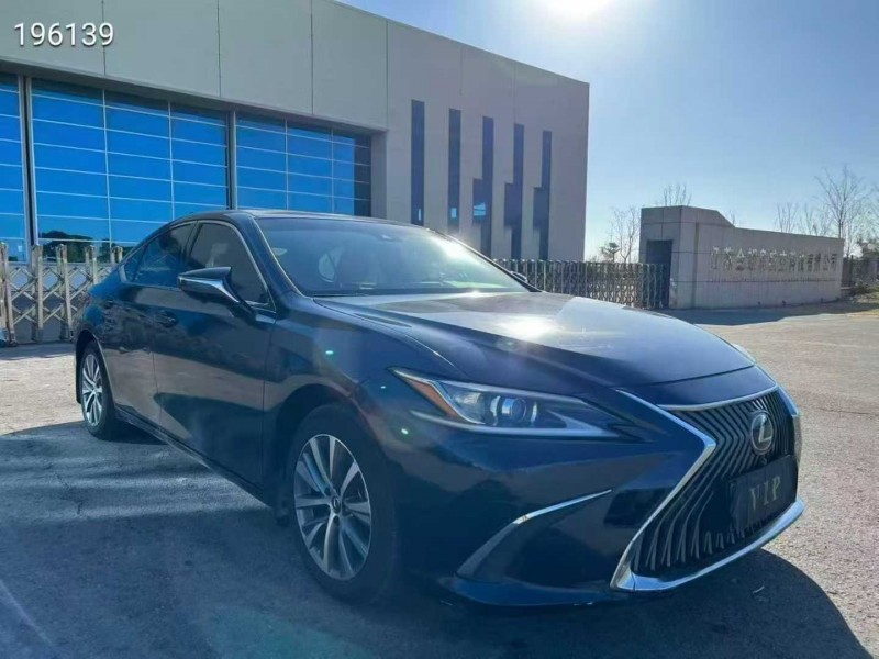 连云港21年雷克萨斯ES2