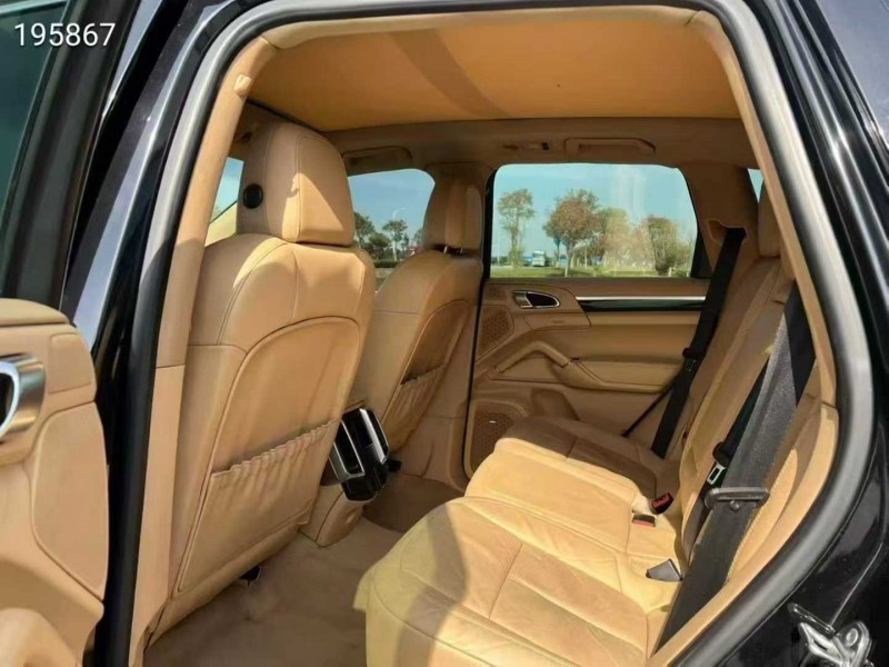 苏州14年保时捷卡宴6