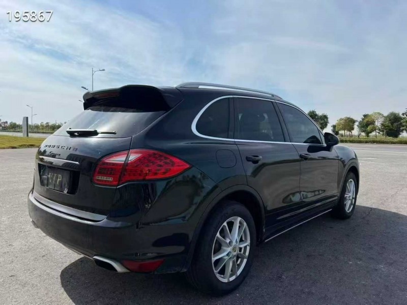 苏州14年保时捷卡宴8