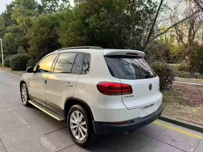 苏州19年大众途观8