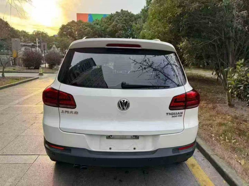 苏州19年大众途观9