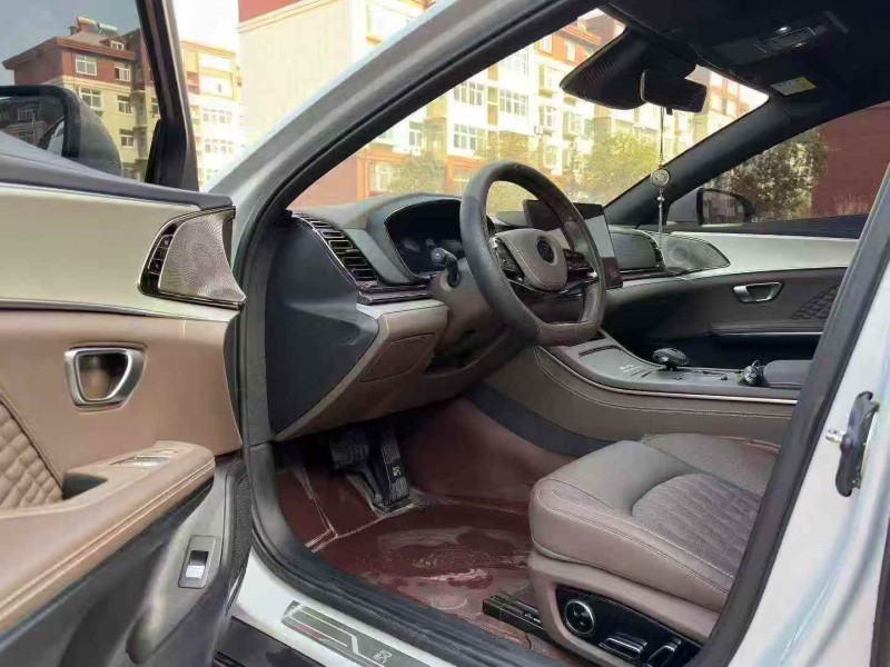 东营24年比亚迪汉4