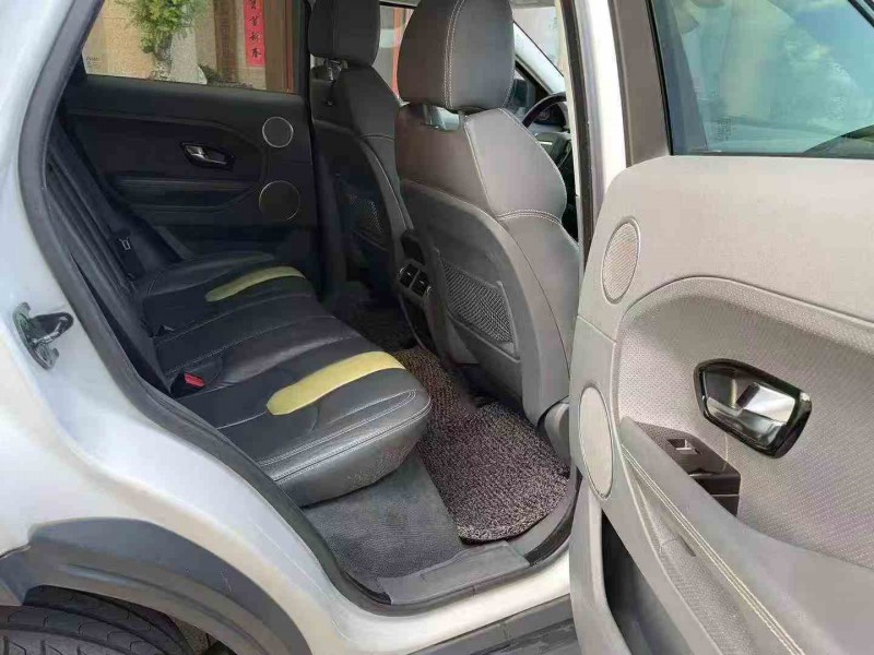 厦门13年路虎极光7