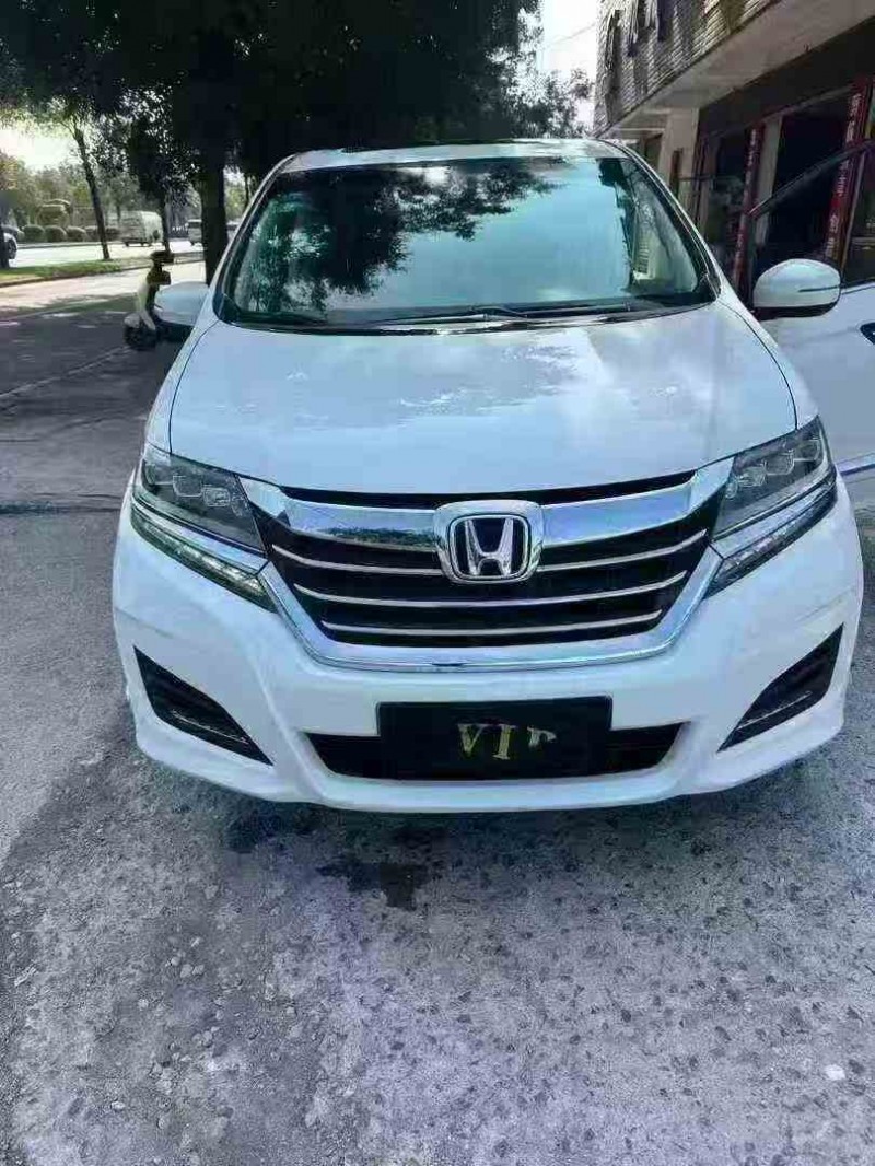 钦州17年本田艾力绅1