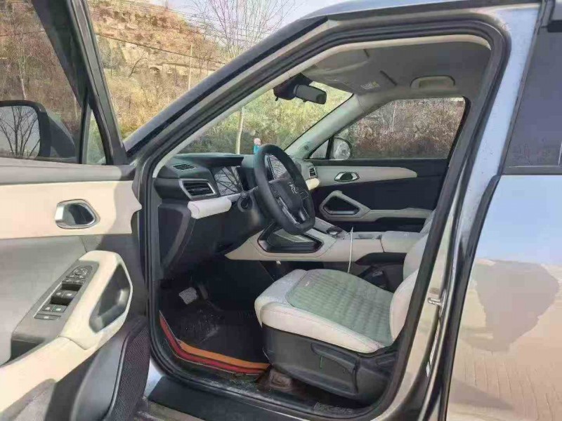 汉中25年比亚迪元4