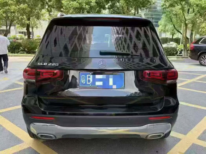 深圳23年奔驰GLB8