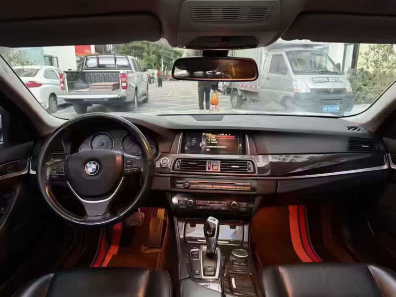 深圳15年宝马5系9