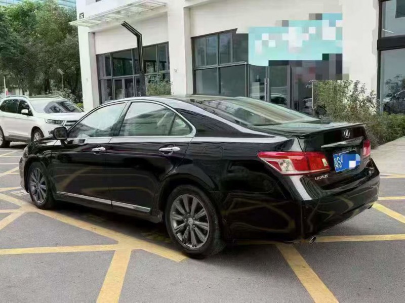 深圳10年雷克萨斯ES5