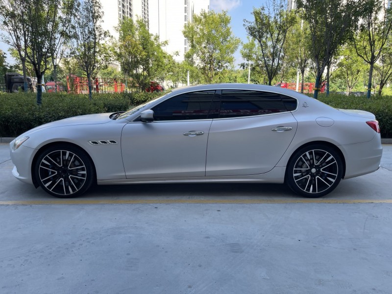 济宁17年玛莎拉蒂总裁7