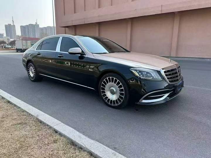 东营18年奔驰迈巴赫S级2