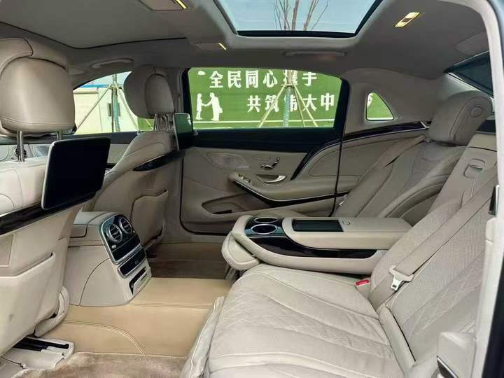 东营18年奔驰迈巴赫S级6
