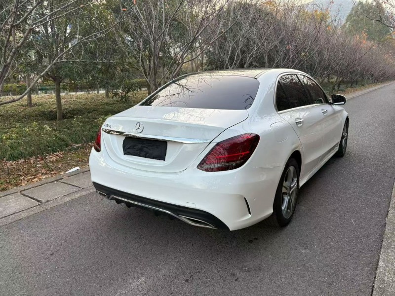 嘉兴19年奔驰C8
