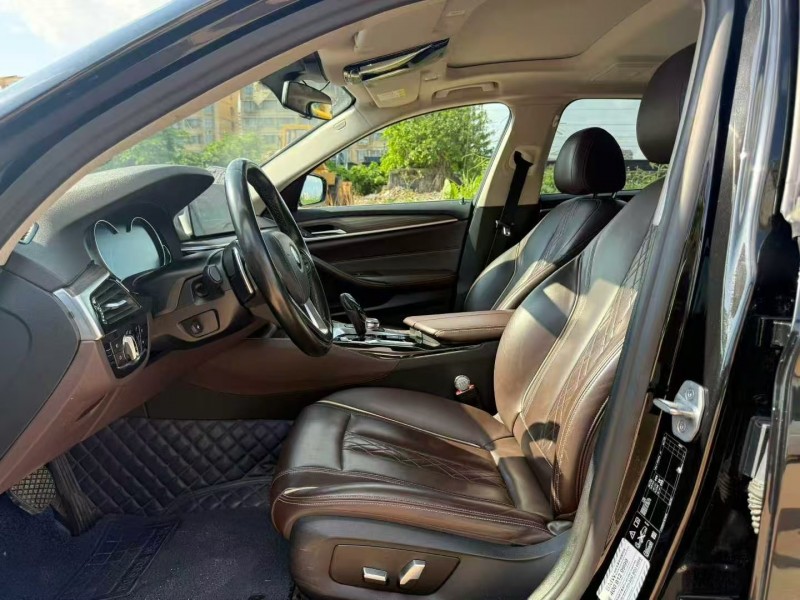 茂名18年宝马5系9