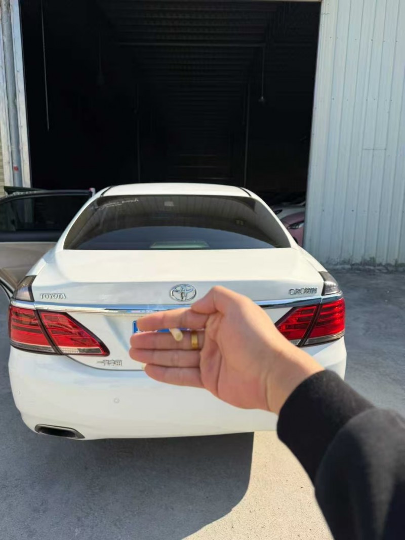 茂名12年丰田皇冠3