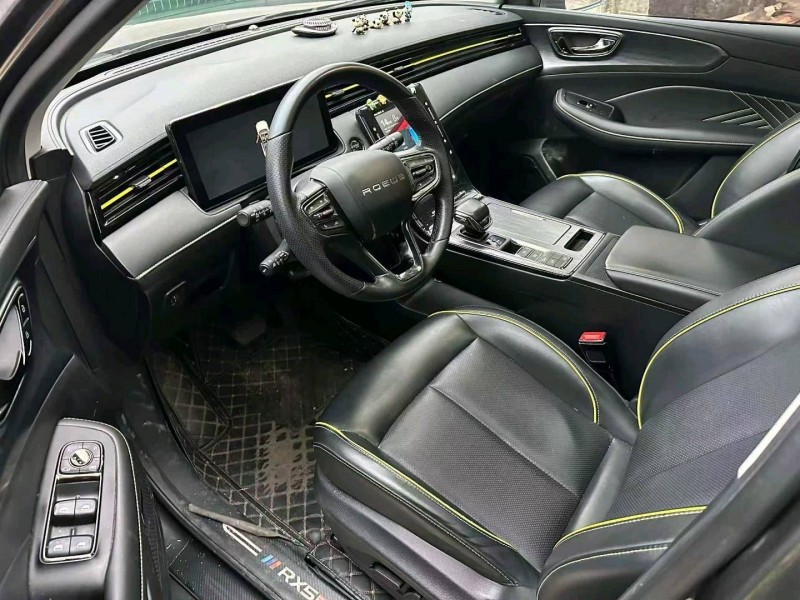 重庆22年荣威RX58