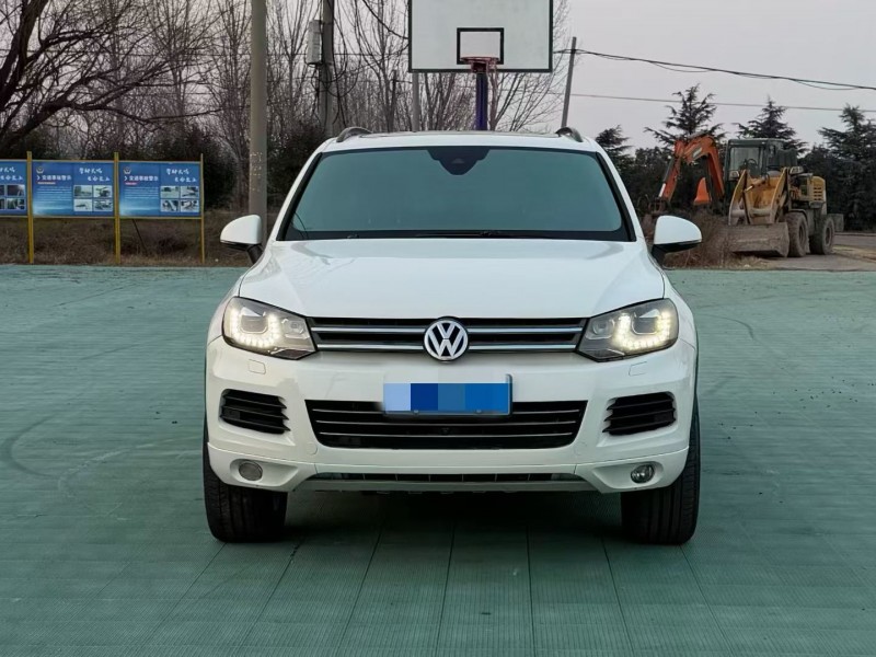 青岛15年大众途锐1