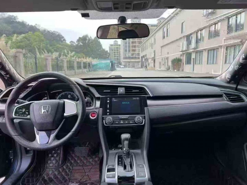 湛江21年本田思域4