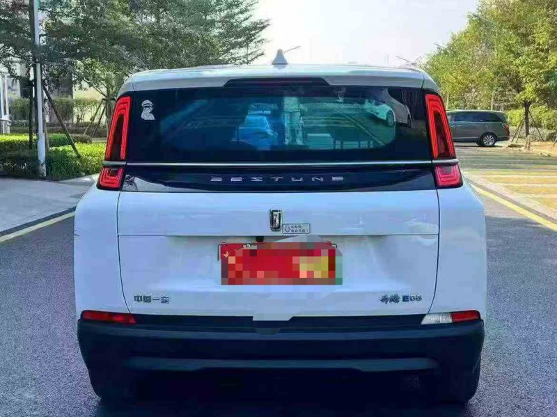 佛山24年奔腾nat8