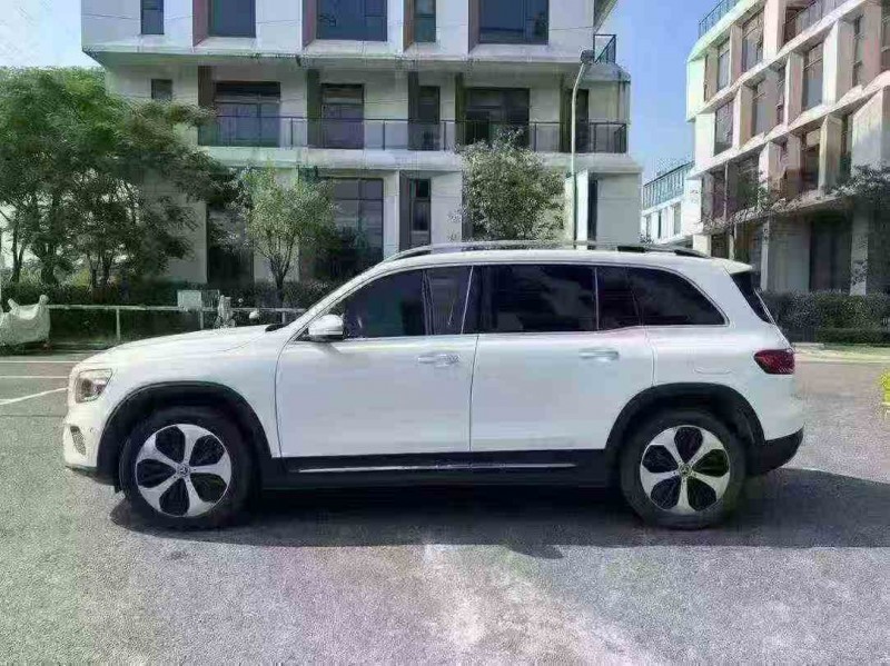 湛江22年奔驰GLB7