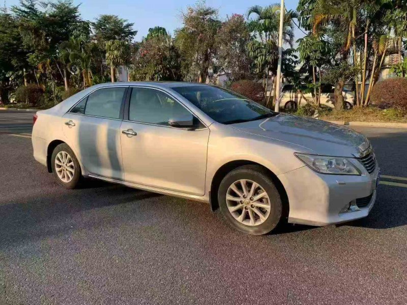 江门12年丰田凯美瑞2